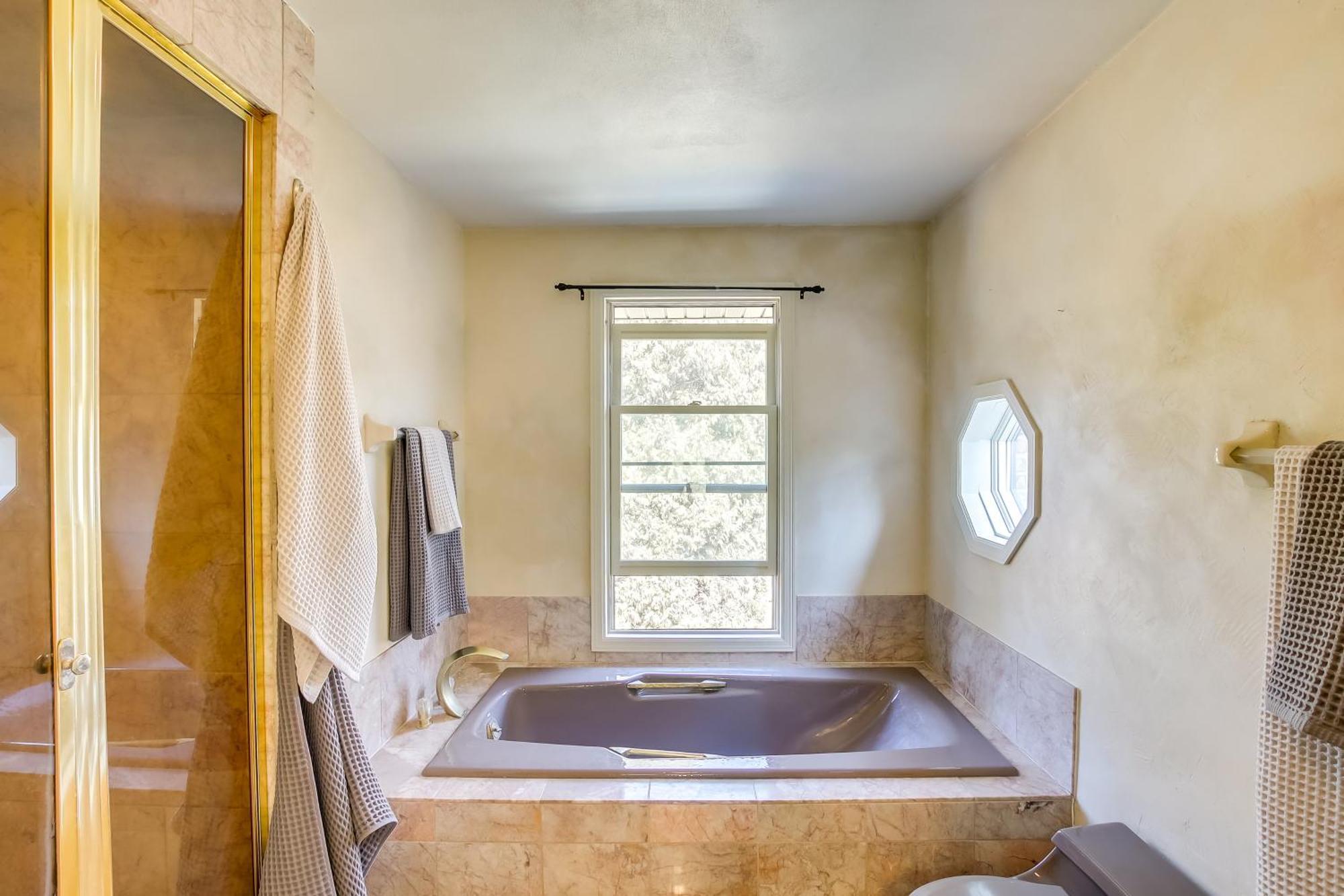 Spacious And Secluded Near Dtwn! Casa vacanze