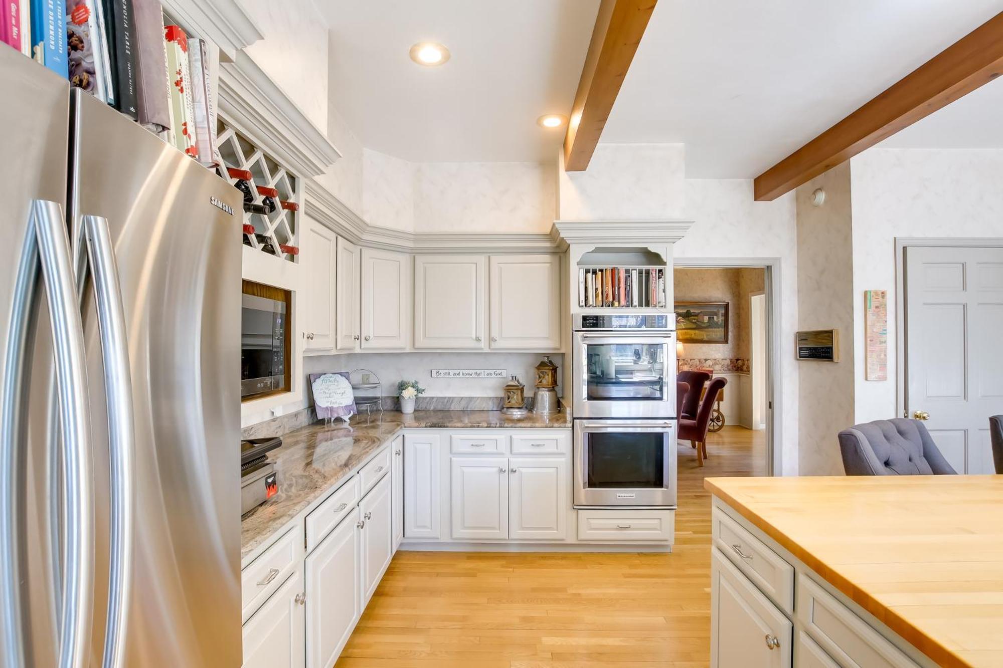 Spacious And Secluded Near Dtwn! * Madison