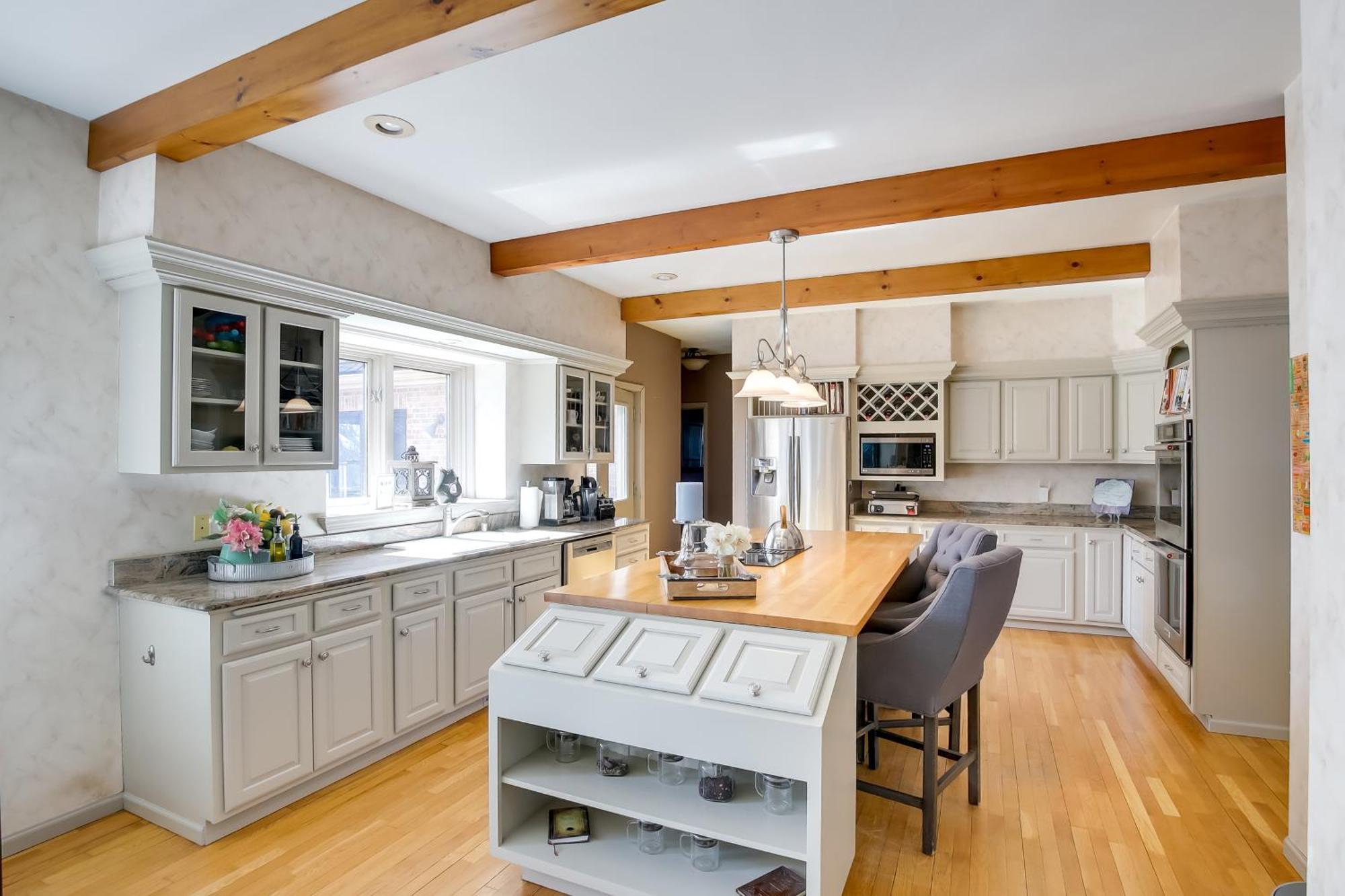 Spacious And Secluded Near Dtwn! Madison