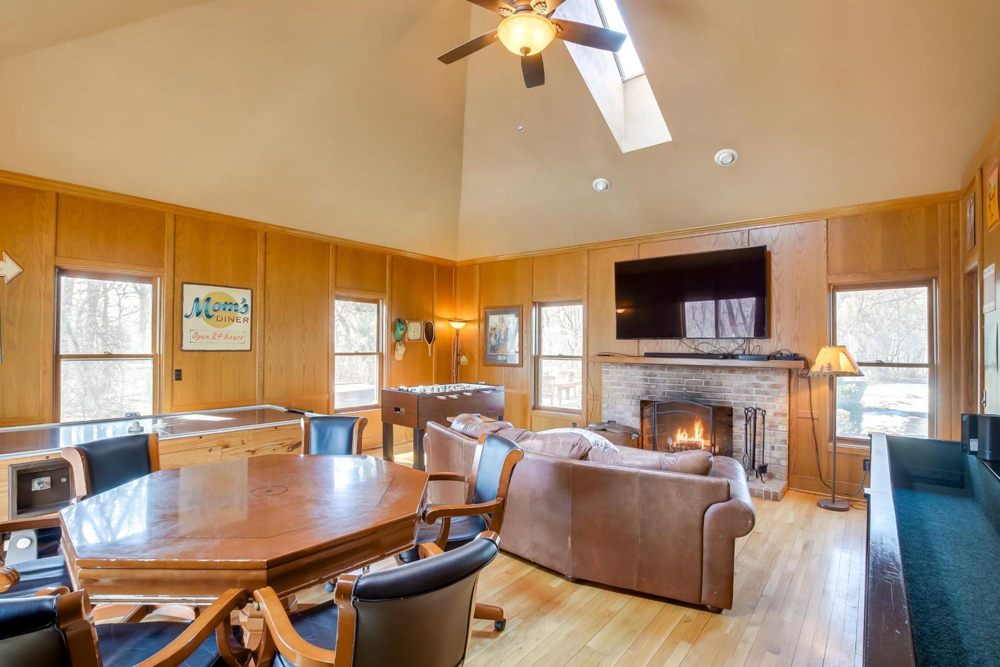 Casa vacanze Spacious And Secluded Near Dtwn!
